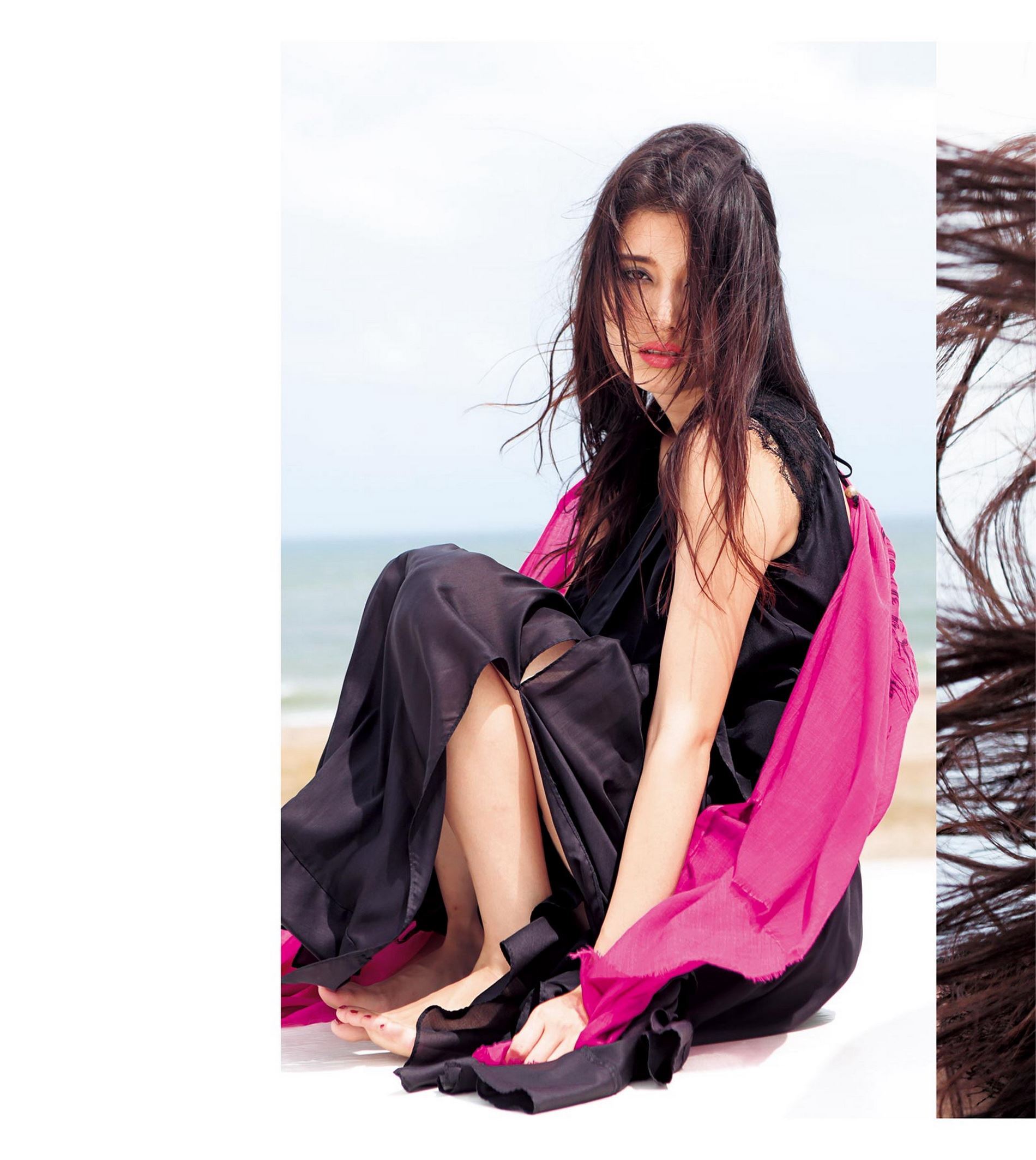 橋本マナミ写真集 『MANAMI BY KISHIN』(2014.12.08)